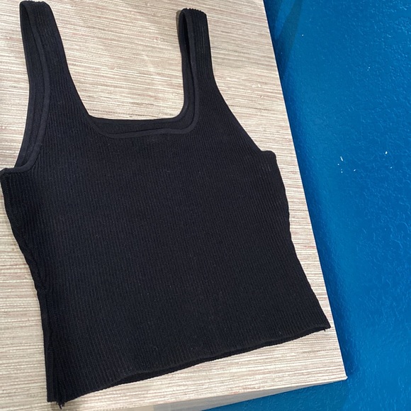Cropped Square Neck Ribbed Knit Tank M - Picture 7 of 9